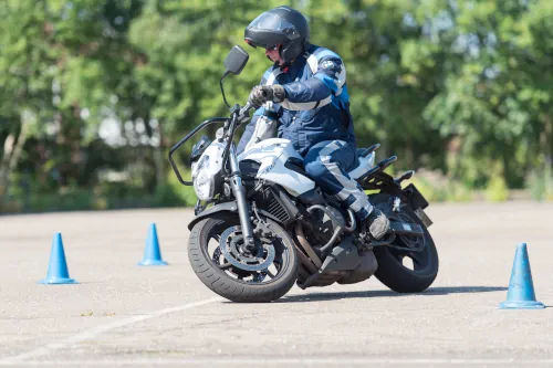 Motorrijbewijspoint Hellevoetsluis motor rijtest